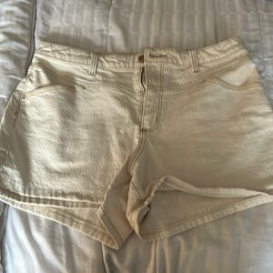 Universal thread‎ shorts